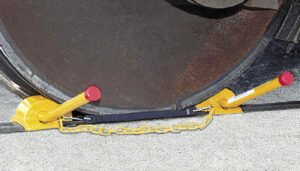 Double railroad wheel chock for flush rail